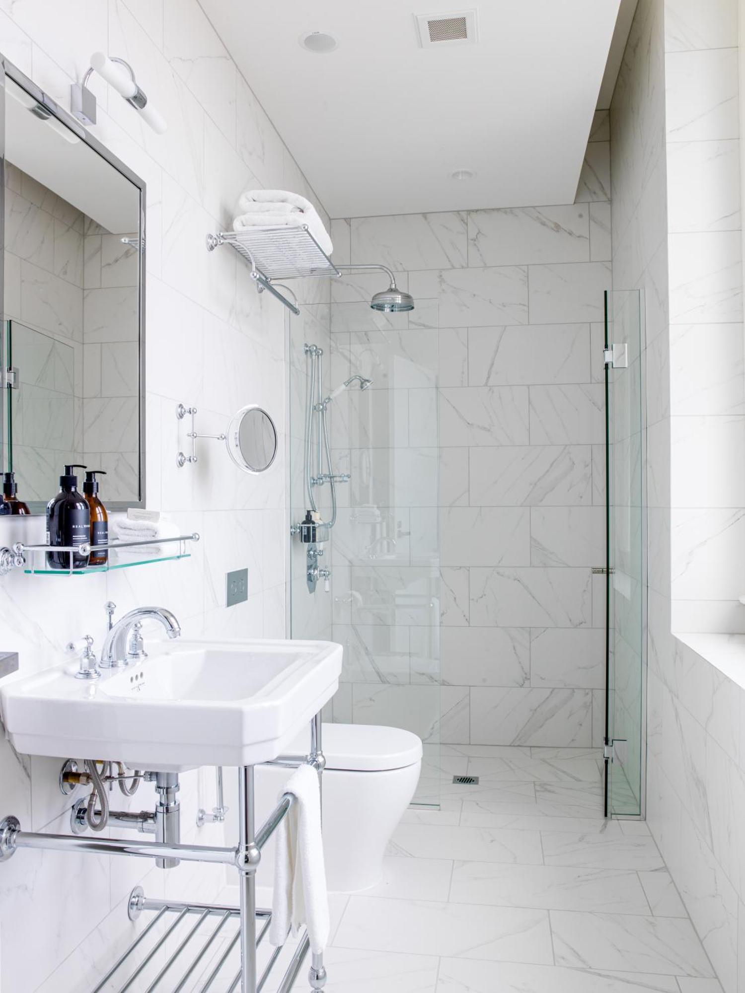 The Observatory Hotel Christchurch Bagian luar foto A shower enclosure